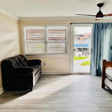 Cheerful Home With One Bedroom Cape Coral Dış mekan fotoğraf