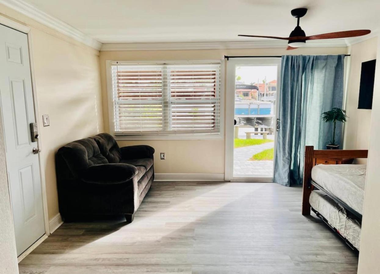 Cheerful Home With One Bedroom Cape Coral Dış mekan fotoğraf